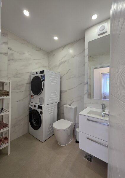 Hils Brauner, prima inchiriere, 2 camere, parcare inclusa, 7 min. Metrou.