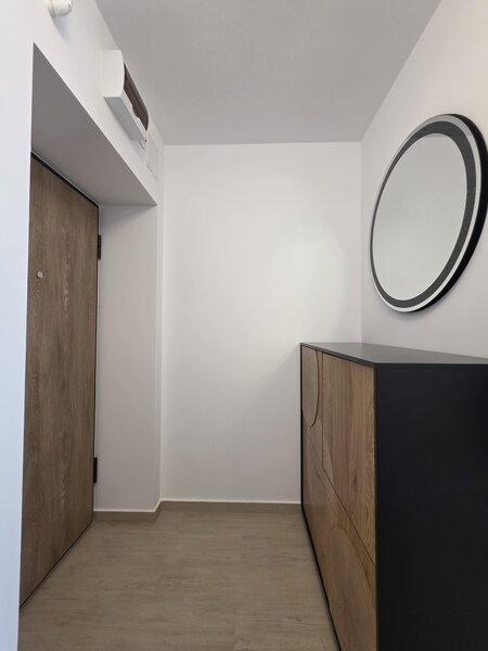 Hils Brauner, prima inchiriere, 2 camere, parcare inclusa, 7 min. Metrou.