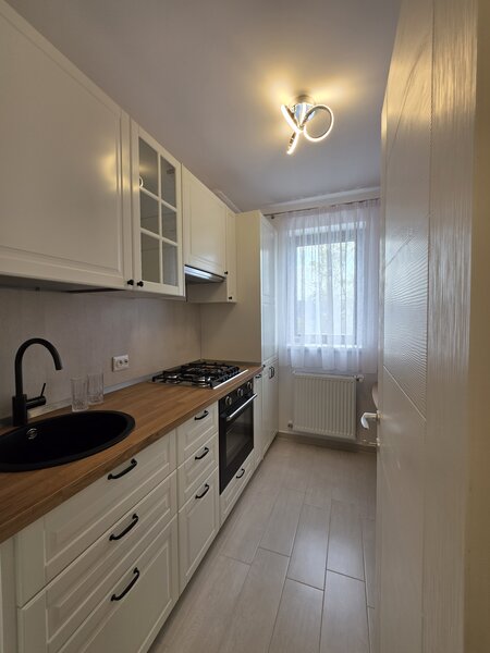 Hils Brauner, prima inchiriere, 2 camere, parcare inclusa, 7 min. Metrou.